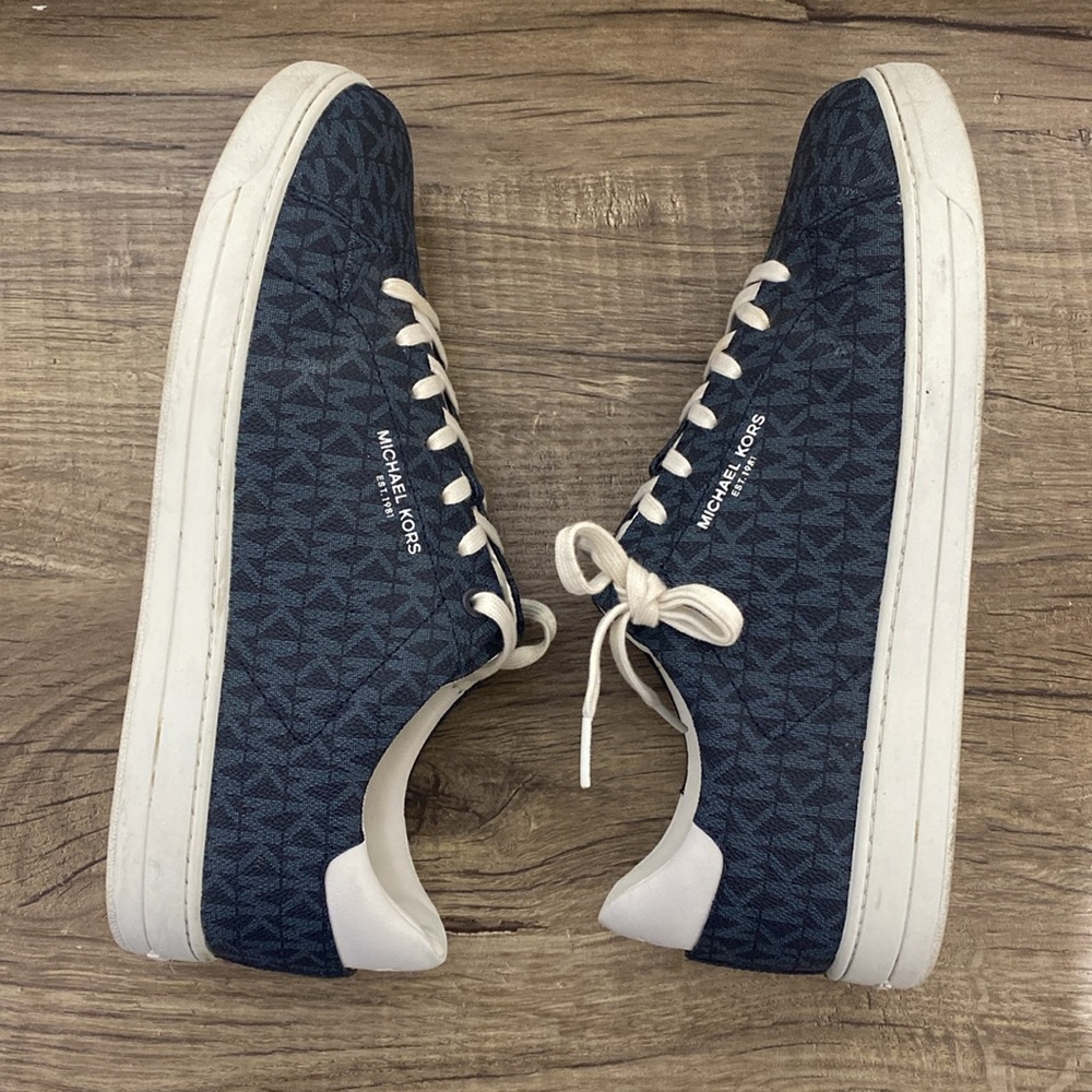 Michael Kors sneakers brand logo - Picture 10 of 12